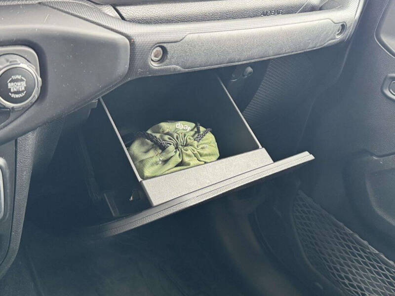 2021 Jeep Gladiator Sport S