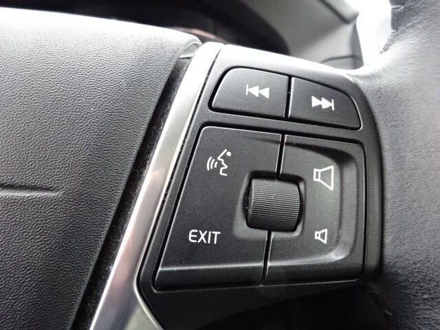 2016 Volvo XC60 T6 Drive-E R-Design Platinum