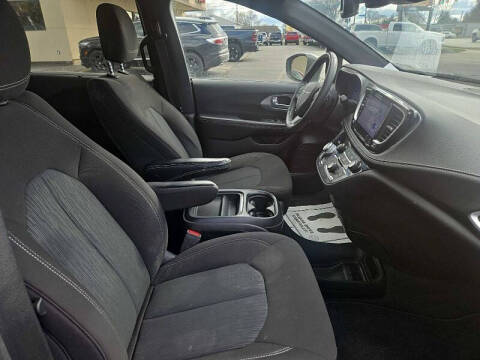 2022 Chrysler Pacifica Touring