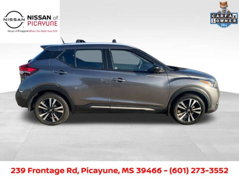 2020 Nissan Kicks SR