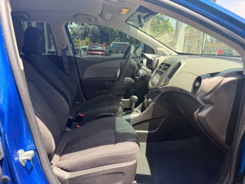 2016 Chevrolet Sonic LT Auto