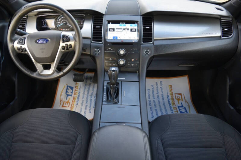 2016 Ford Taurus SEL