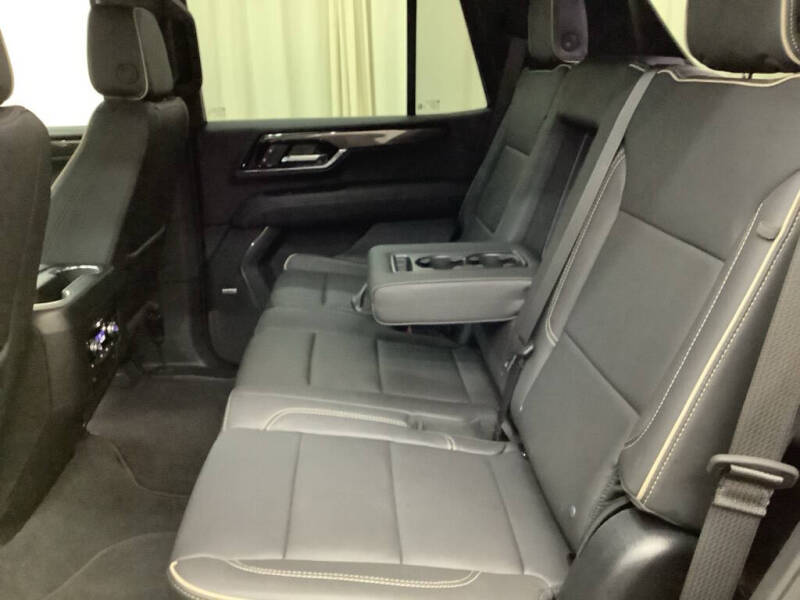 2025 GMC Yukon Elevation