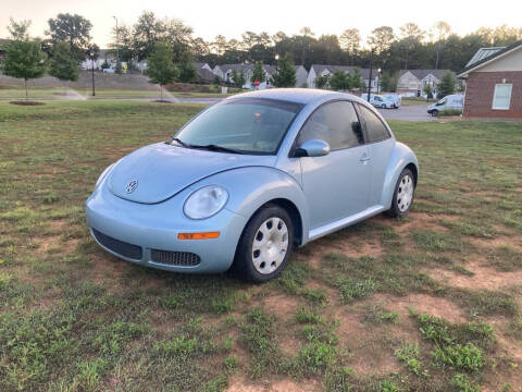 2010 Volkswagen New Beetle for sale at A & A AUTOLAND in Woodstock GA