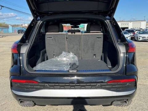 2025 Audi Q5 quattro Premium TFSI