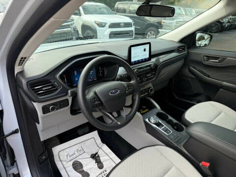2025 Ford Escape Active