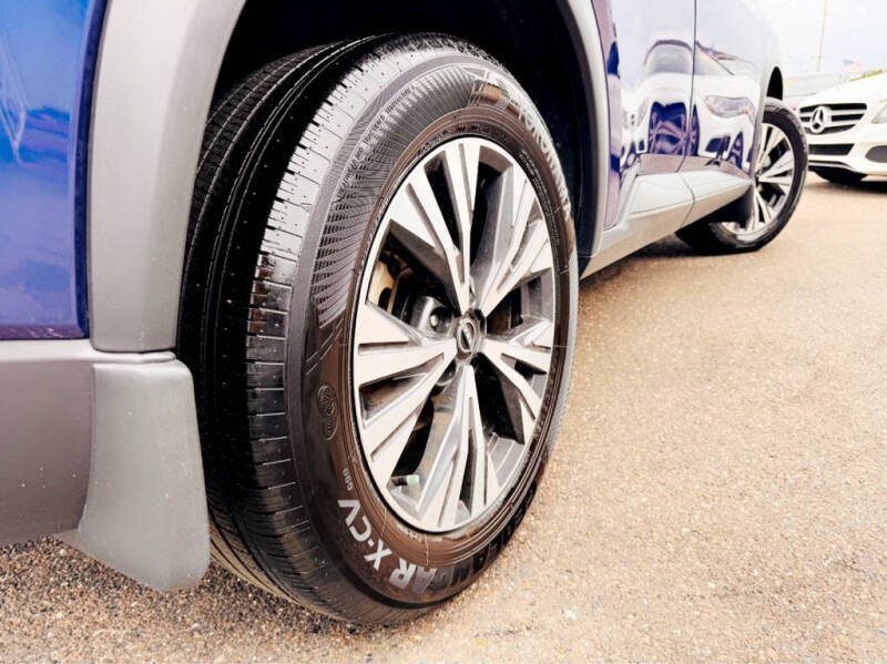 2022 Nissan Rogue SV