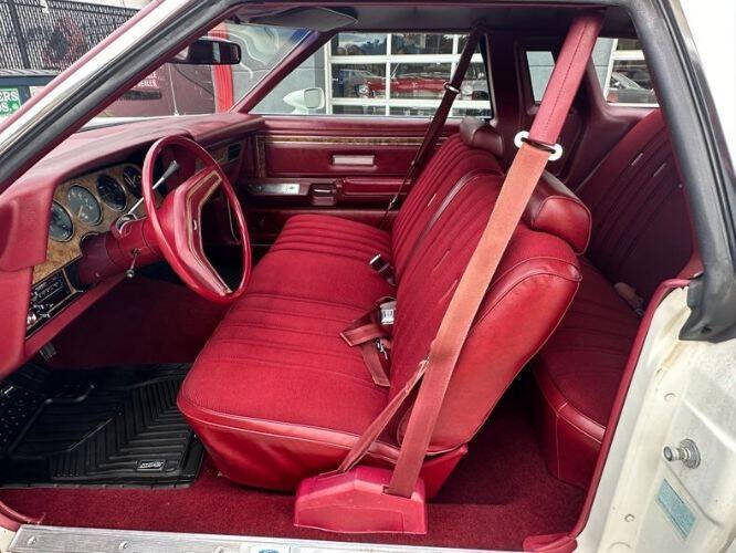 1977 Ford Thunderbird