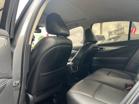 2022 Infiniti Q50 Luxe