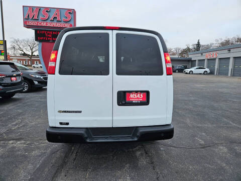 2023 Chevrolet Express LS 3500