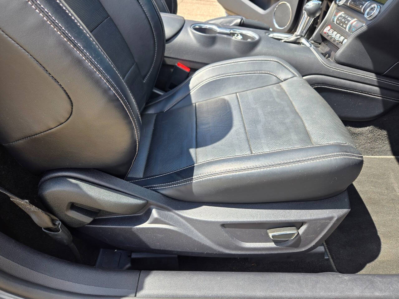 2019 Ford Mustang 149