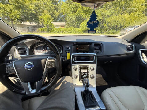 2017 Volvo S60 T5 Dynamic