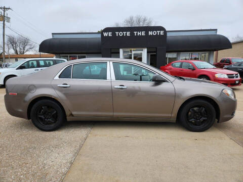 2011 Chevrolet Malibu for sale at First Choice Auto Sales in Moline IL