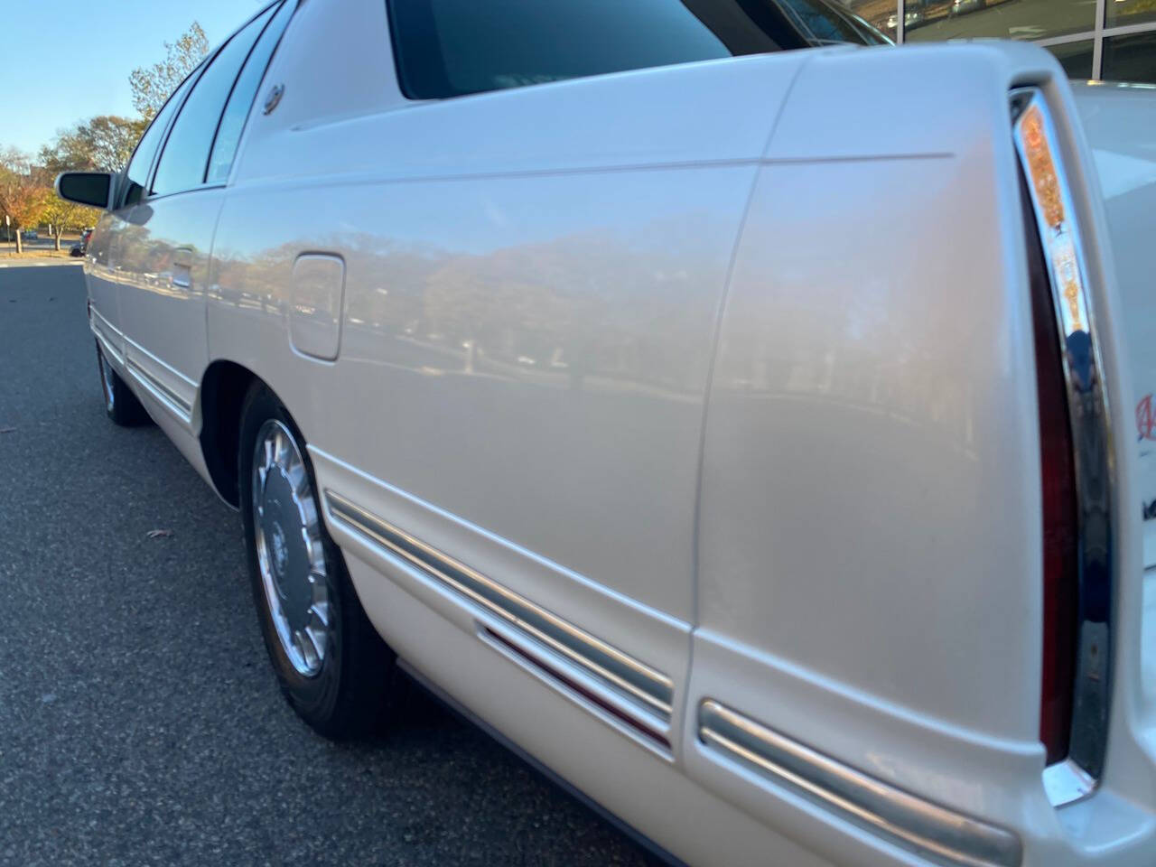 1998 Cadillac DeVille for sale at Vintage Motors USA in Roselle, NJ