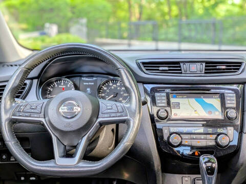 2017 Nissan Rogue SL
