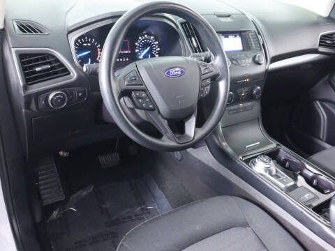 2019 Ford Edge SE