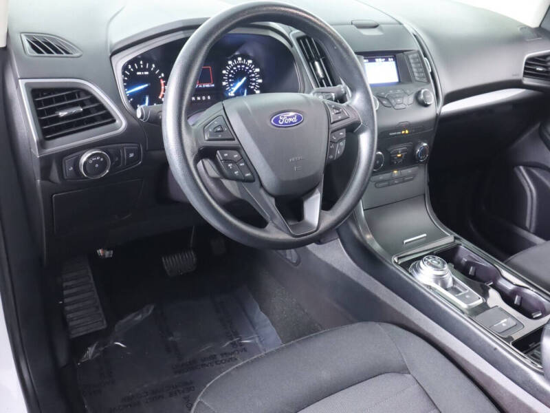 2019 Ford Edge SE