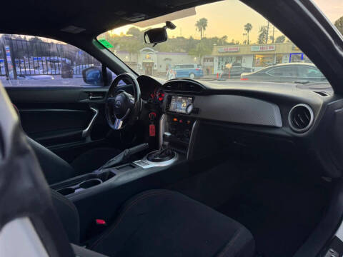 2016 Scion FR-S