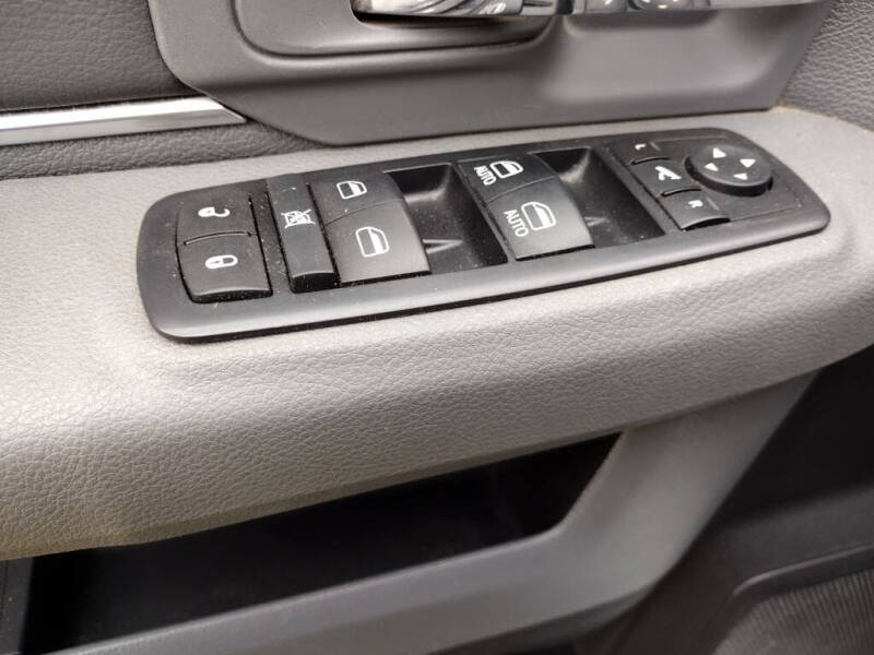 2016 RAM 1500 Big Horn