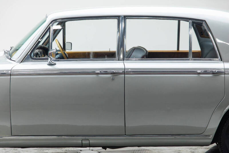 1967 Bentley T1 Saloon