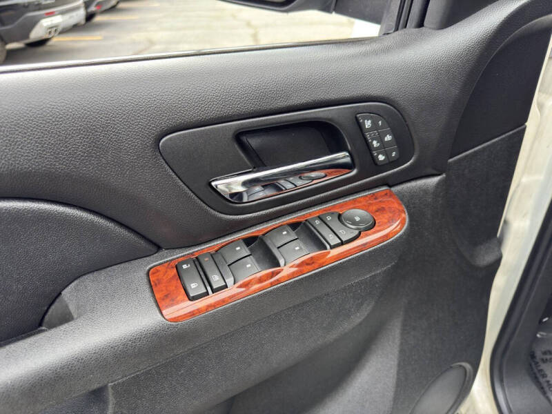 2011 Chevrolet Avalanche LTZ