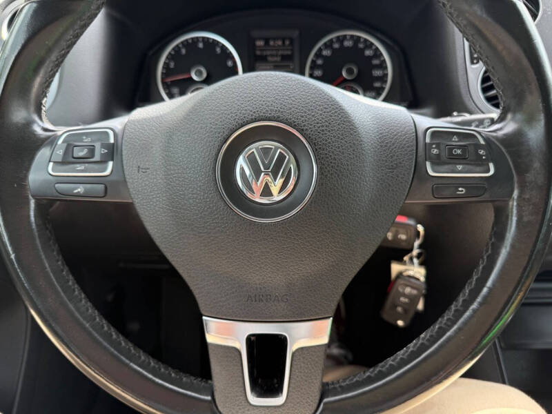 2012 Volkswagen Tiguan SE
