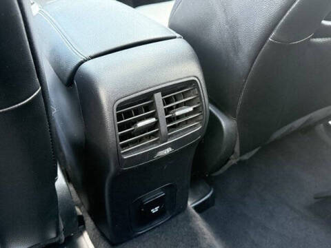 2020 Ford Escape Hybrid Titanium