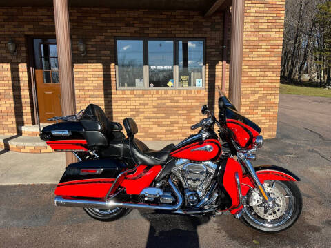 2016 Harley-Davidson FLHTKSE CVO Ultra Limited for sale at Rosenberger Auto Sales LLC in Markleysburg PA