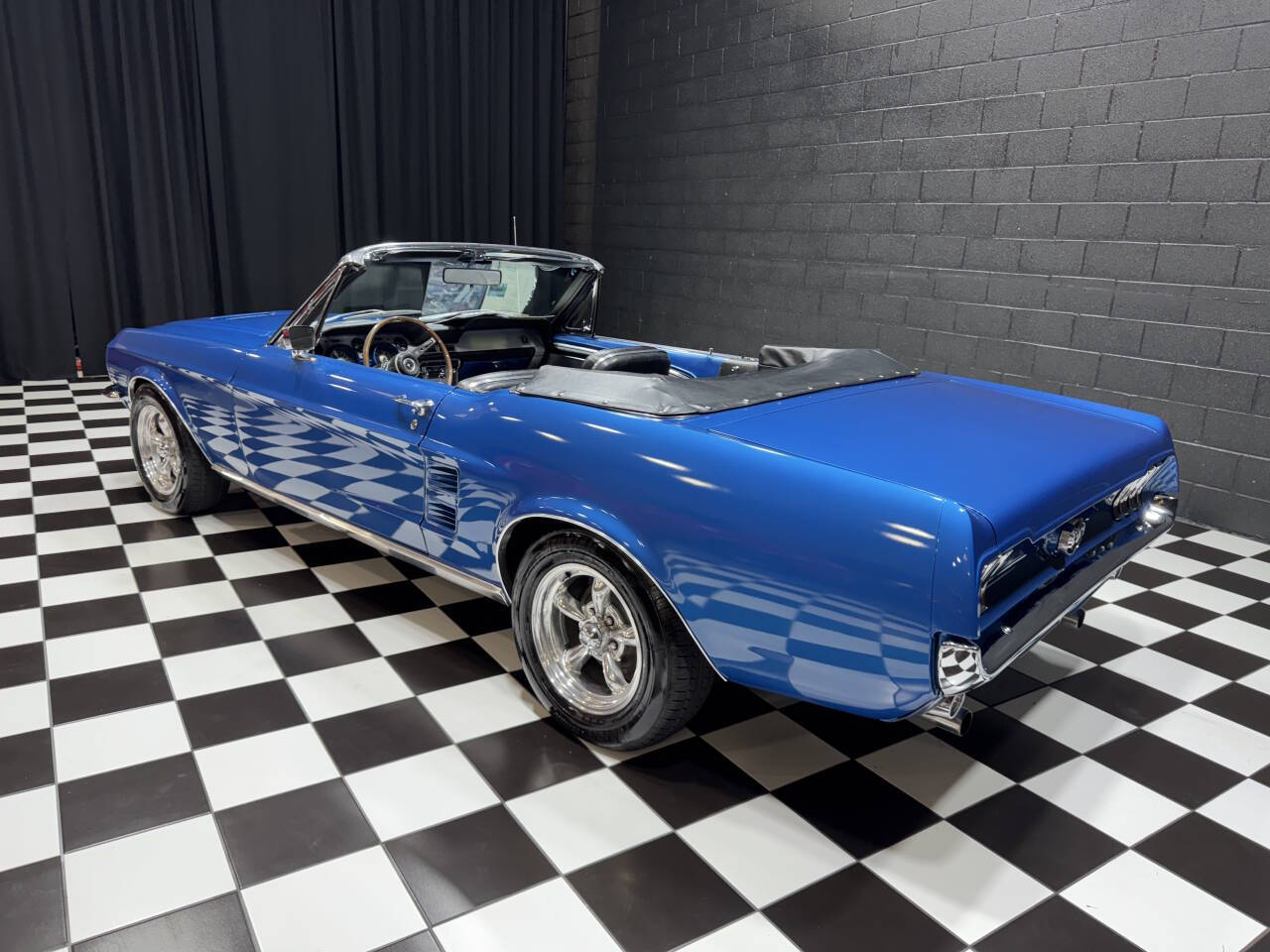1967 Ford Mustang 10