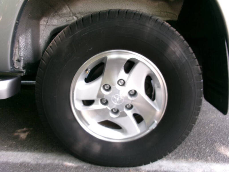 2003 Toyota Sequoia SR5