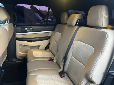 2016 Ford Explorer
