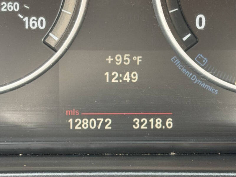 2012 BMW 5 Series 528i