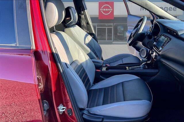 2023 Nissan Kicks SR