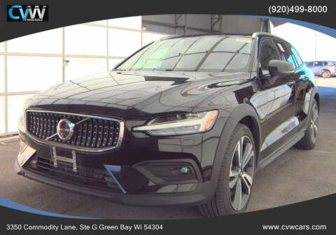 2025 Volvo V60 Cross Country B5 Plus