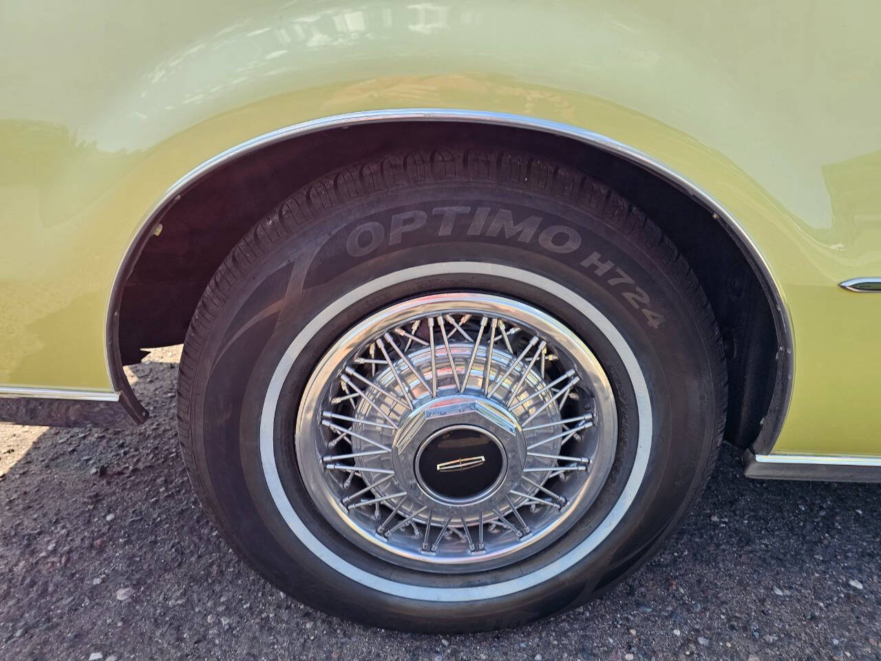 1975 Lincoln Continental 74