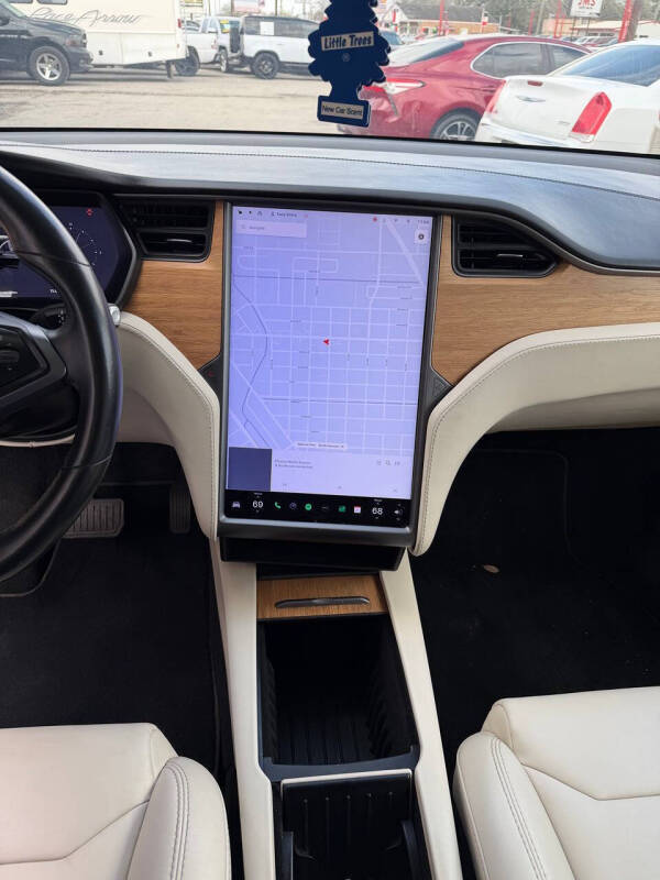 2019 Tesla Model X Standard Range