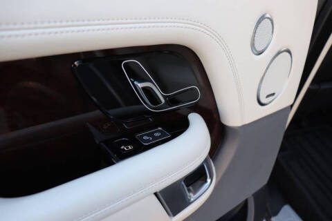 2020 Land Rover Range Rover P525 HSE