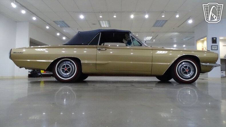 1966 Ford Thunderbird