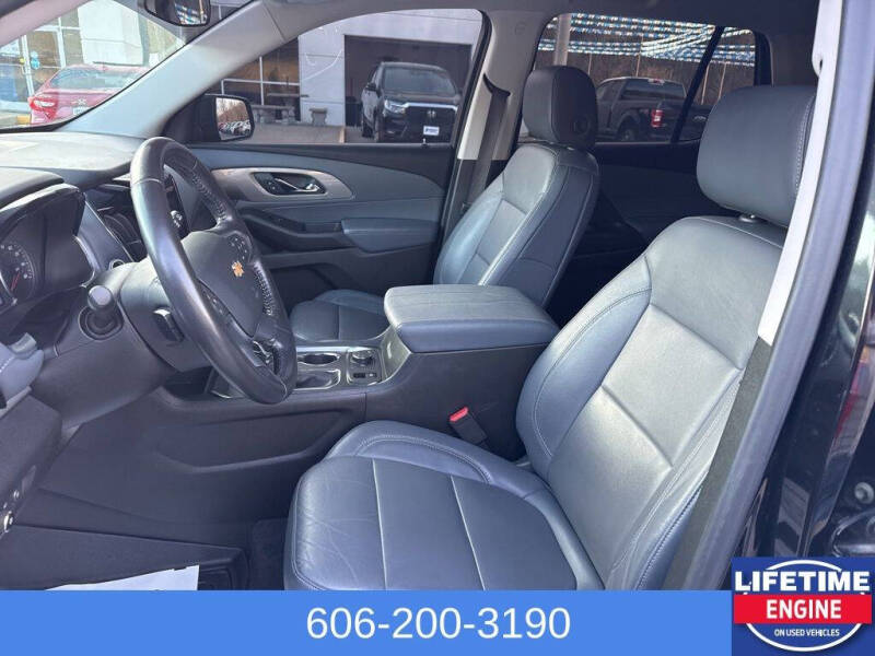 2021 Chevrolet Traverse LT Leather