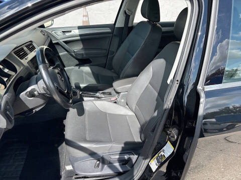 2015 Volkswagen Golf TSI S