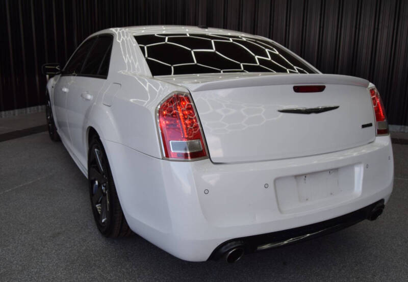 2013 Chrysler 300 SRT8