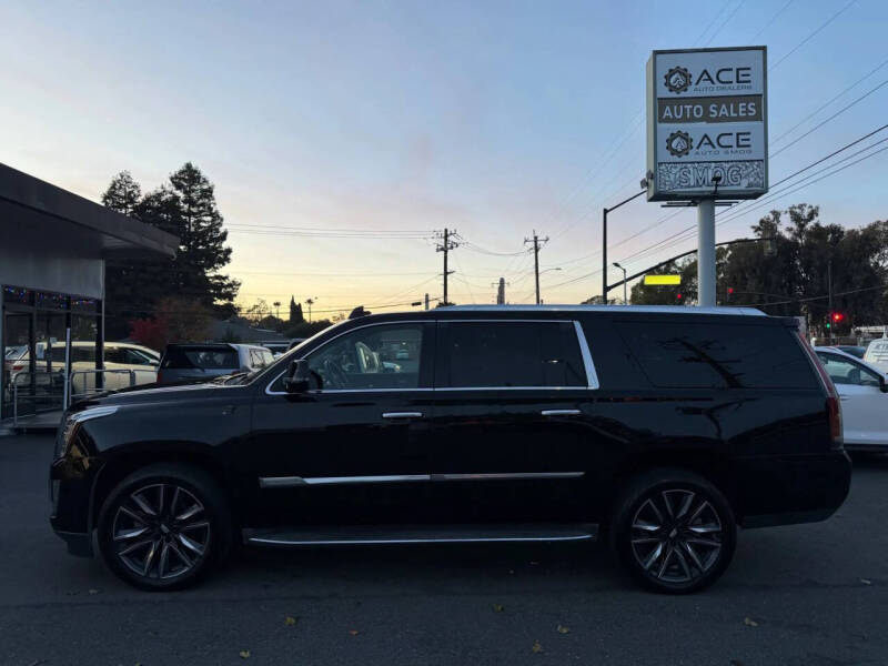 2016 Cadillac Escalade ESV Luxury Collection