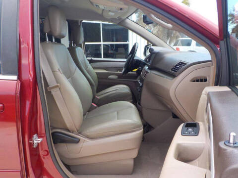 2011 Volkswagen Routan