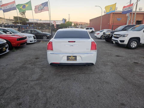 2018 Chrysler 300 Limited
