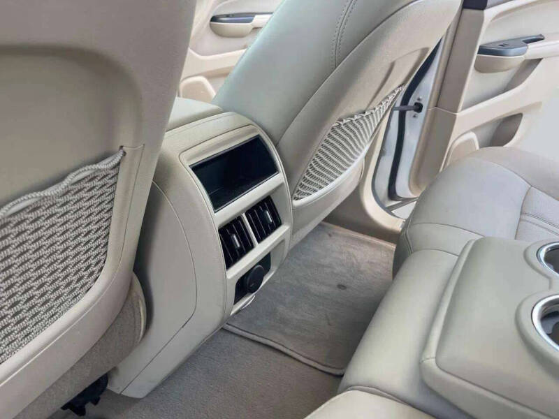 2013 Cadillac SRX Luxury Collection