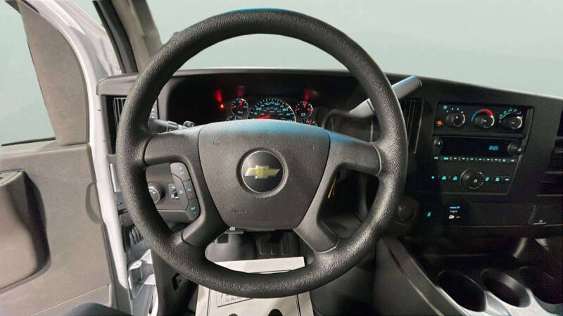 2024 Chevrolet Express 2500