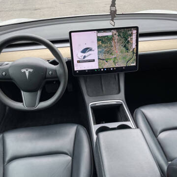 2021 Tesla Model 3 Standard Range Plus