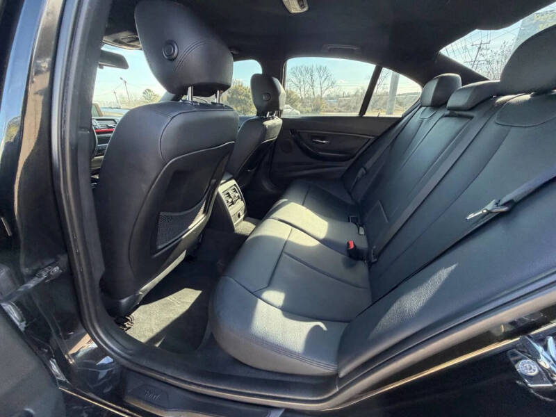 2012 BMW 3 Series 328i