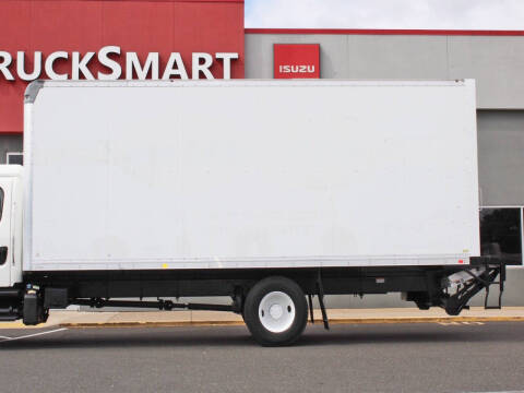 2018 Freightliner M2 106