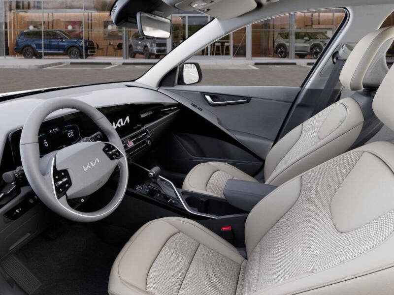 2025 Kia Niro EX